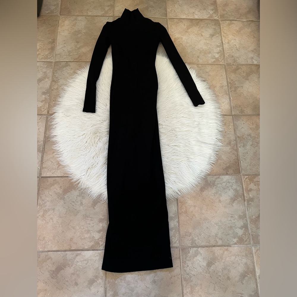 Bump suit mock neck maxi dress size small excellent condition